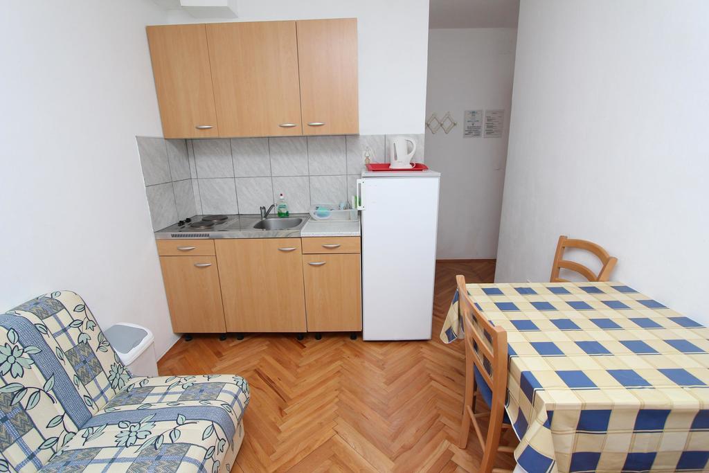 Apartments Lora Rovinj Bagian luar foto