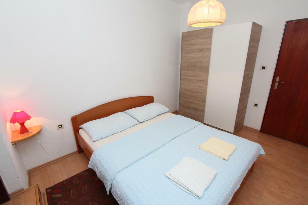 Apartments Lora Rovinj Bagian luar foto