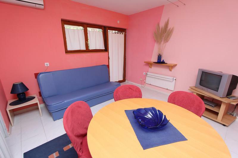 Apartments Lora Rovinj Bagian luar foto